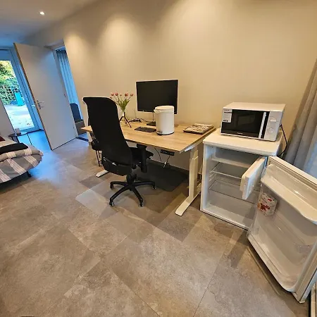 Apartment 2km From Centre Private Entrance Free Bike *