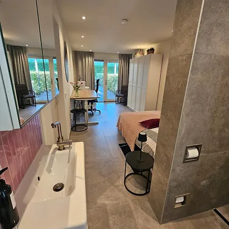 2km From Centre Private Entrance Free Bike * Nijmegen